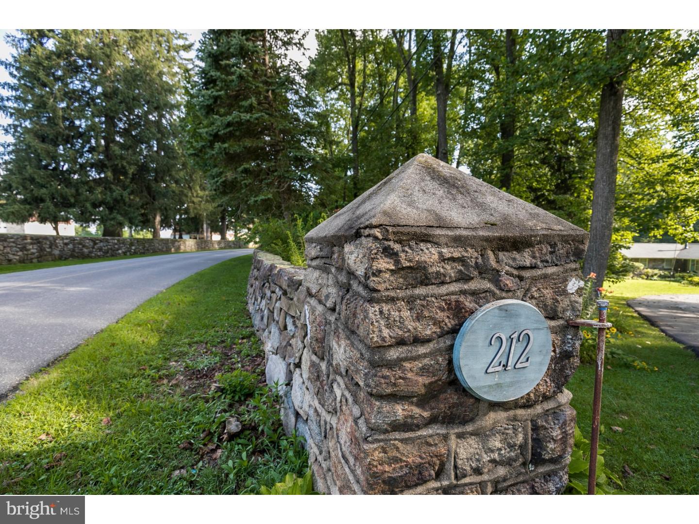 212 Isabella Road Elverson, PA 19520 - Photo 3 of 25 Gallery Image 3