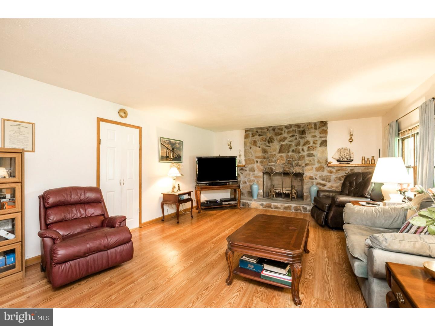 212 Isabella Road Elverson, PA 19520 - Photo 7 of 25 Gallery Image 7