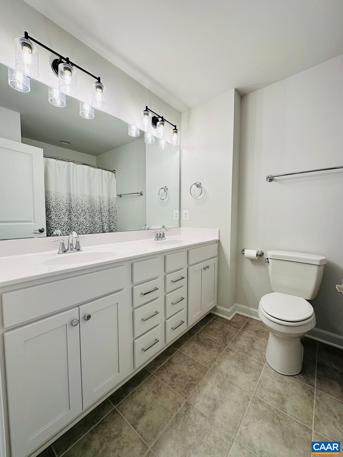 3223 Horizon Road Charlottesville, VA 22902 - Photo 18 of 30 Full tub in this bath with double vanity