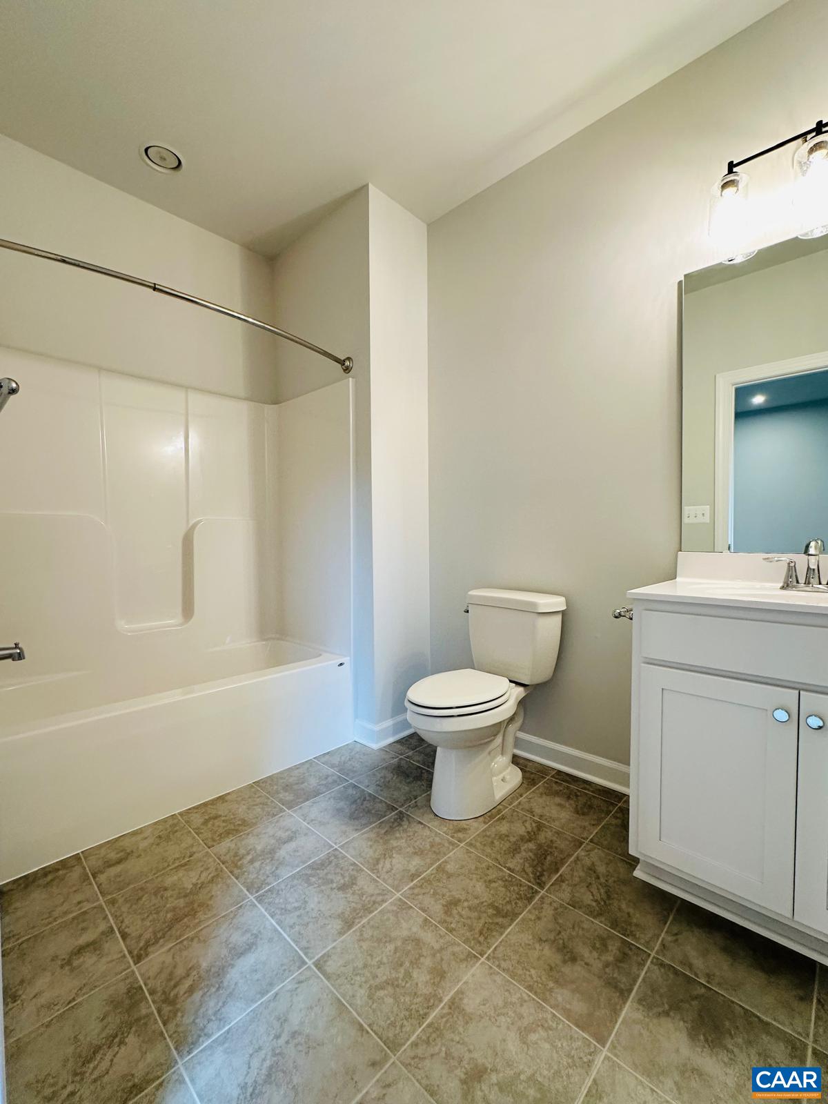 3223 Horizon Road Charlottesville, VA 22902 - Photo 23 of 30 Full Bath off Family Room