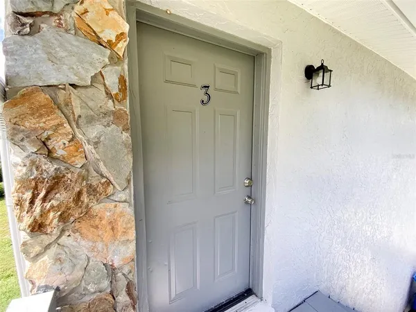$1,175 | 2205 Irene Street, Unit 3, Lutz, FL 33549