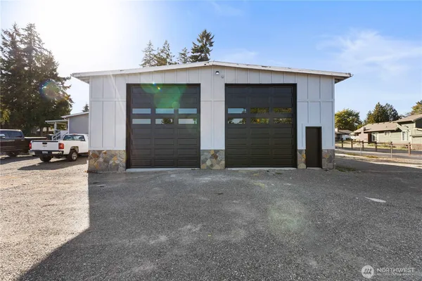 $849,990 | 7415 100th Street East, Puyallup, WA 98373