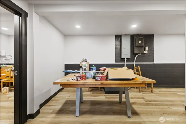 $849,990 | 7415 100th Street East, Puyallup, WA 98373