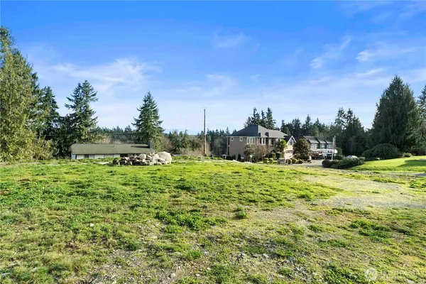$849,990 | 7415 100th Street East, Puyallup, WA 98373