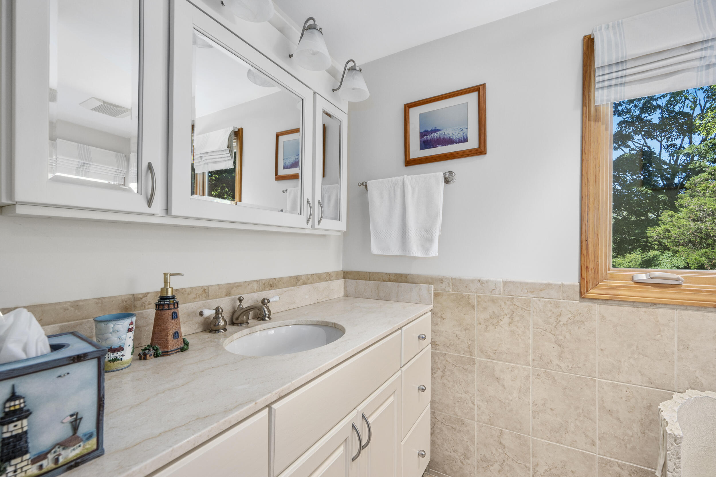 1875 State Highway Eastham, MA 02642 - Photo 20 of 69 1st flr full bath