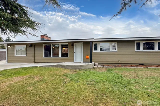 a backyard of a house