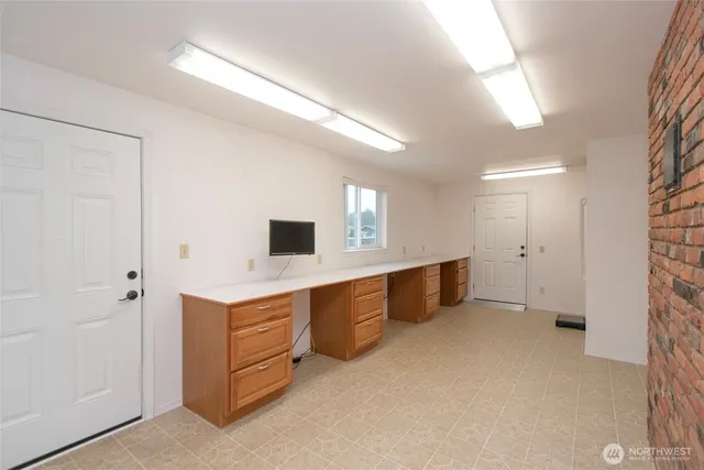 a view of a back yard of the house