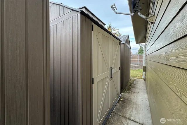 $490,000 | 432 North Govan Avenue, Sequim, WA 98382