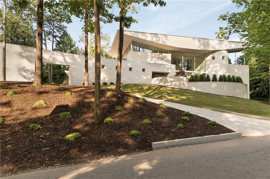 3619 Ivy Road Northeast Atlanta, GA 30305 - Photo 17 of 86