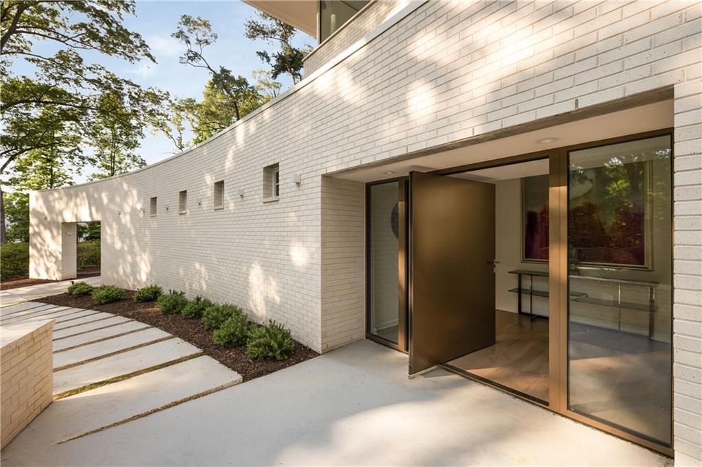 3619 Ivy Road Northeast Atlanta, GA 30305 - Photo 22 of 86