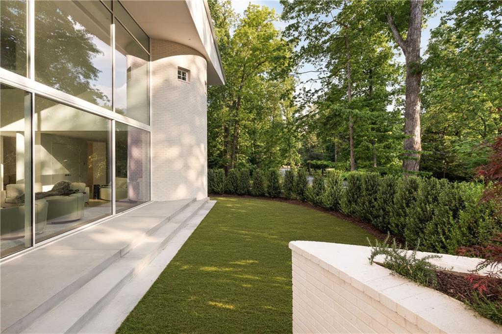 3619 Ivy Road Northeast Atlanta, GA 30305 - Photo 31 of 86
