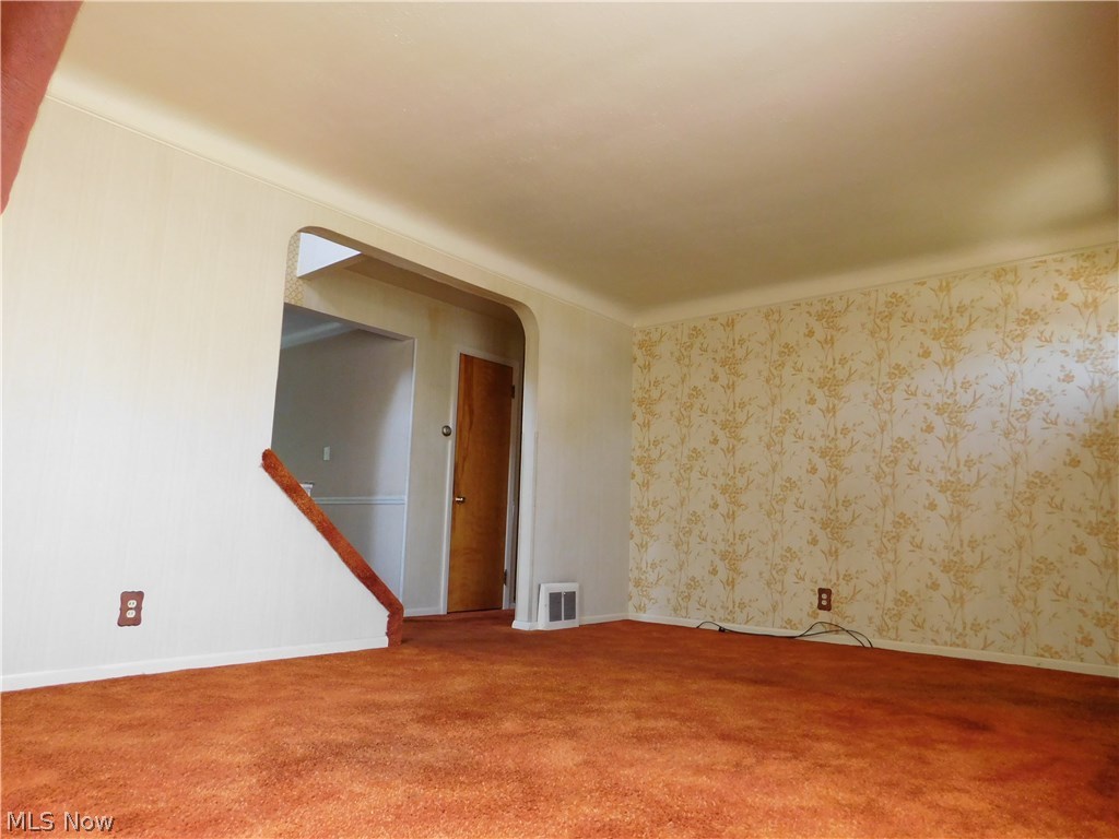 13040 Hathaway Road Cleveland, OH 44125 - Photo 5 of 23
