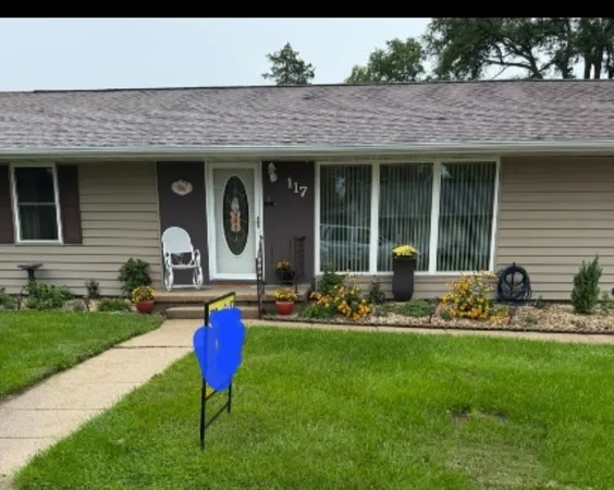 $180,000 | 117 Shady Lane, Dixon, IL 61021