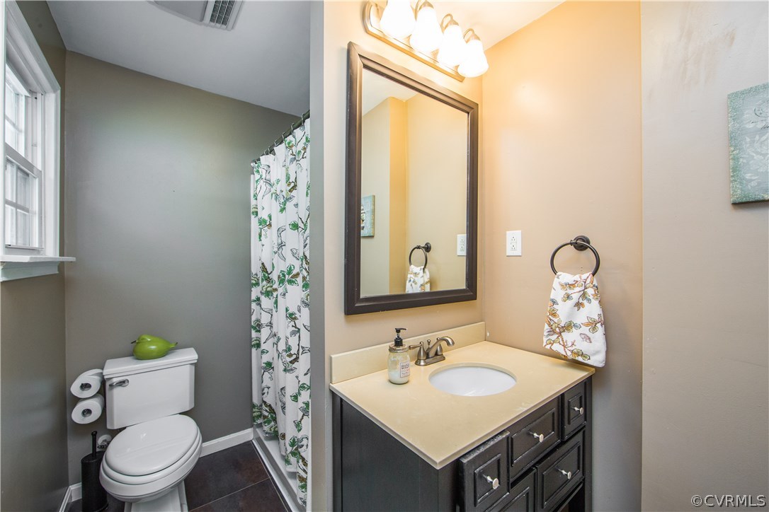 12610 Ruth Hill Road Church Road, VA 23833 - Photo 19 of 33 Master Bath