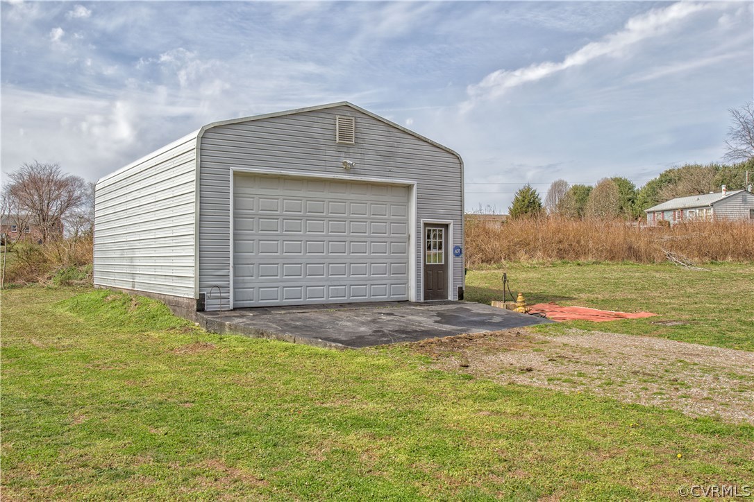 12610 Ruth Hill Road Church Road, VA 23833 - Photo 32 of 33 Garage