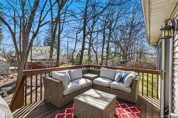 $799,000 | 6 A Carrie Lane, Nanuet, NY 10954