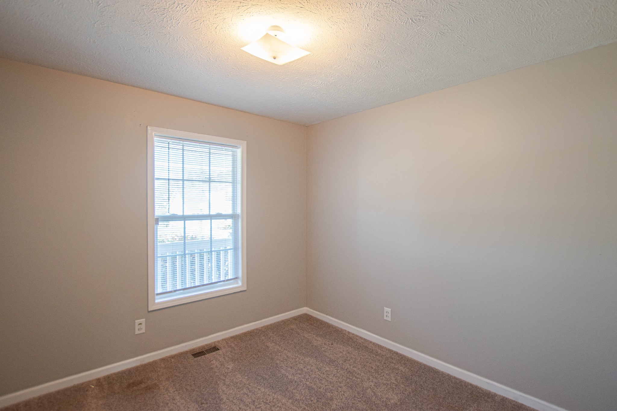 1481 McClardy Road Clarksville, TN 37042 - Photo 13 of 14