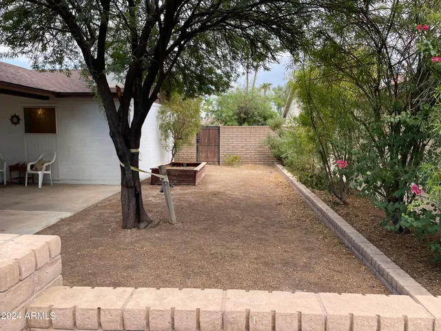 $2,295 | 8473 East Pierce Street, Scottsdale, AZ 85257