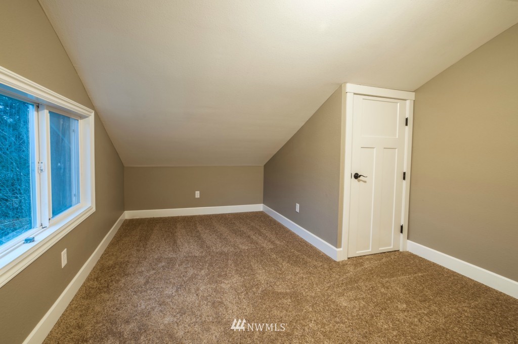 11310 County Line Road Edgewood, WA 98372 - Photo 14 of 21