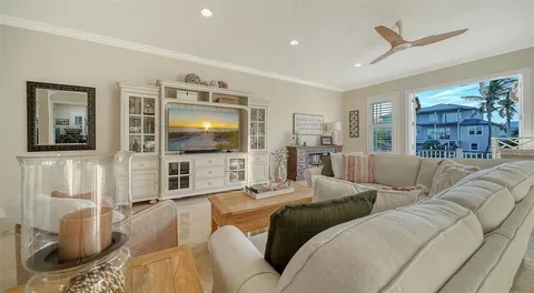 $3,450,000 | 605 North Point Drive, Holmes Beach, FL 34217