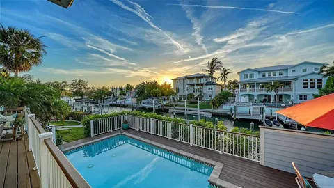 $3,450,000 | 605 North Point Drive, Holmes Beach, FL 34217