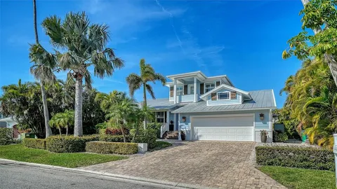 $3,450,000 | 605 North Point Drive, Holmes Beach, FL 34217