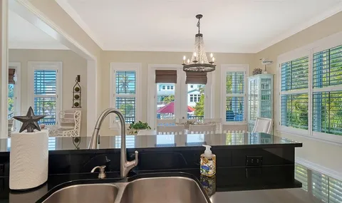 $3,250,000 | 605 North Point Drive, Holmes Beach, FL 34217