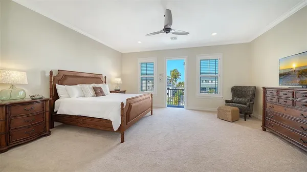 $3,395,000 | 605 North Point Drive, Holmes Beach, FL 34217