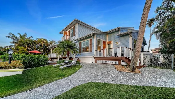 $3,395,000 | 605 North Point Drive, Holmes Beach, FL 34217