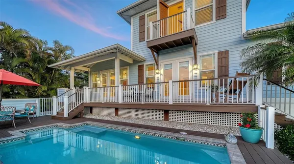 $3,395,000 | 605 North Point Drive, Holmes Beach, FL 34217