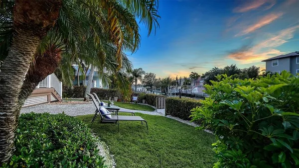 $3,395,000 | 605 North Point Drive, Holmes Beach, FL 34217