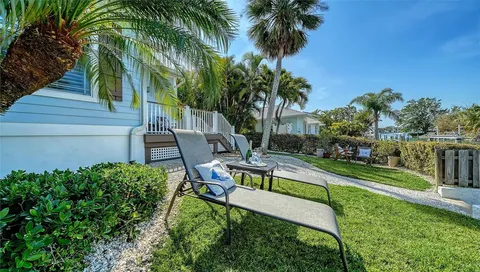 $3,450,000 | 605 North Point Drive, Holmes Beach, FL 34217