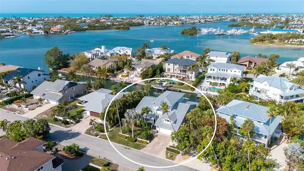 $3,395,000 | 605 North Point Drive, Holmes Beach, FL 34217