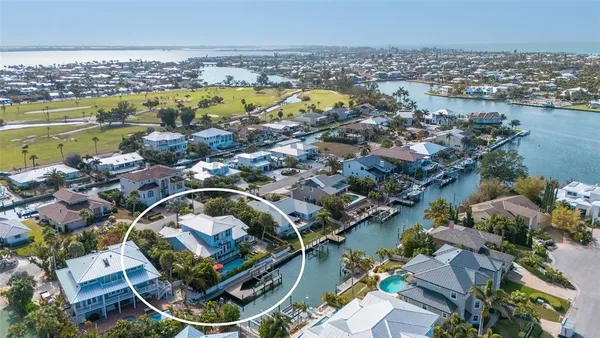 $3,395,000 | 605 North Point Drive, Holmes Beach, FL 34217