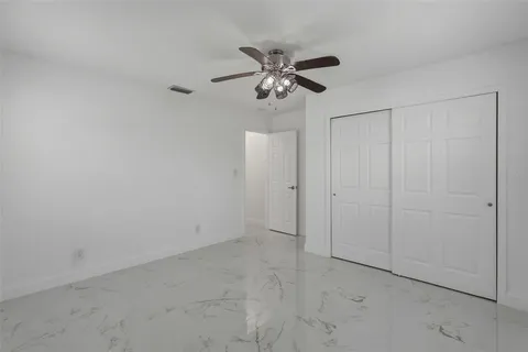 $500,000 | 450 82nd Avenue, St. Pete Beach, FL 33706