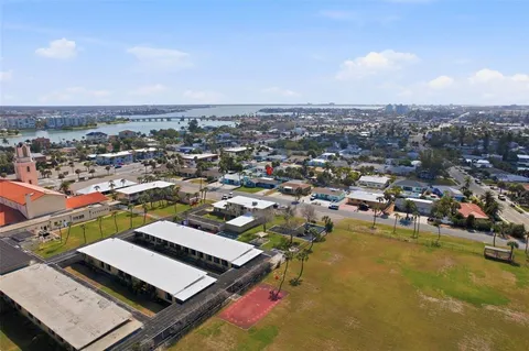 $500,000 | 450 82nd Avenue, St. Pete Beach, FL 33706