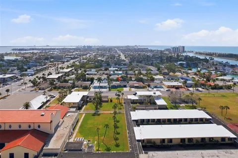 $500,000 | 450 82nd Avenue, St. Pete Beach, FL 33706