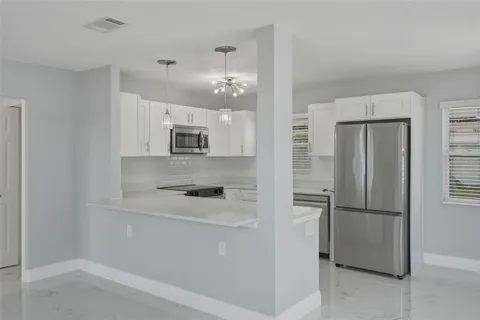 $500,000 | 450 82nd Avenue, St. Pete Beach, FL 33706