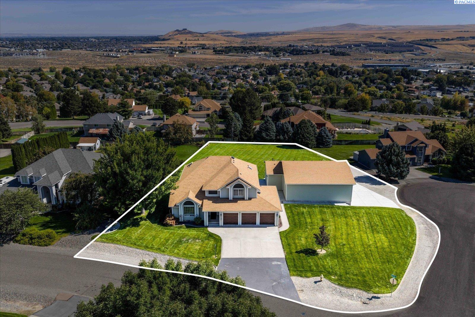 225 Sarah Road Kennewick, WA 99338 - Photo 1 of 50 Gallery Image 1
