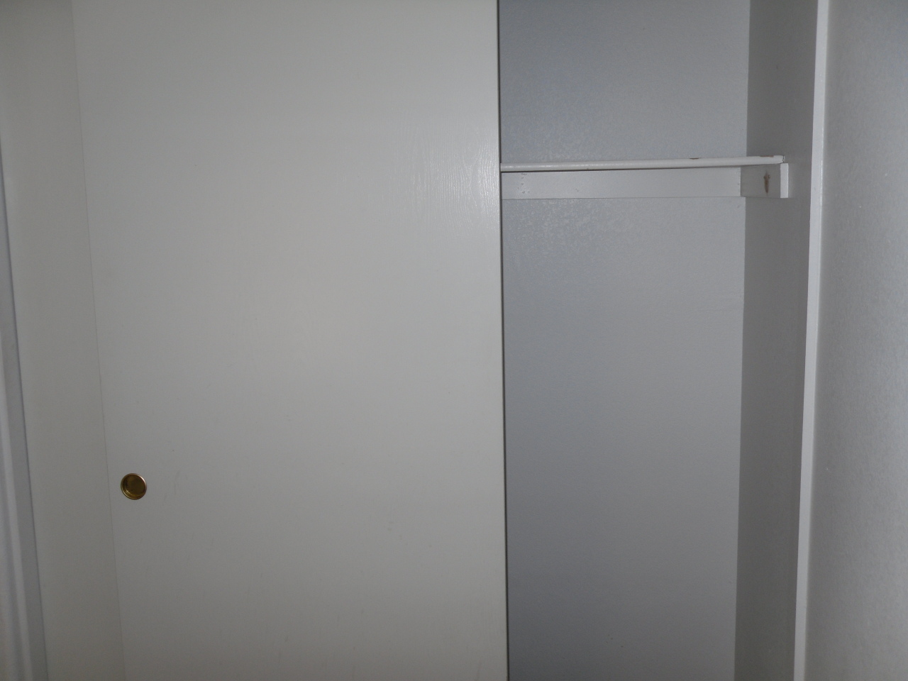 1431 East Carson Road Phoenix, AZ 85042 - Photo 21 of 25 a view of closet