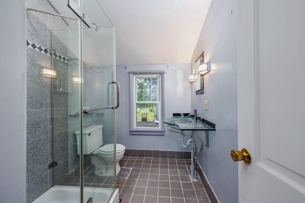 1616 Lake Road Webster, NY 14580 - Photo 23 of 38