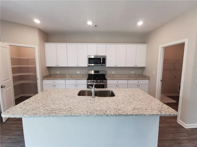 $2,400 | 4616 Waxwing Street, Hoschton, GA 30548