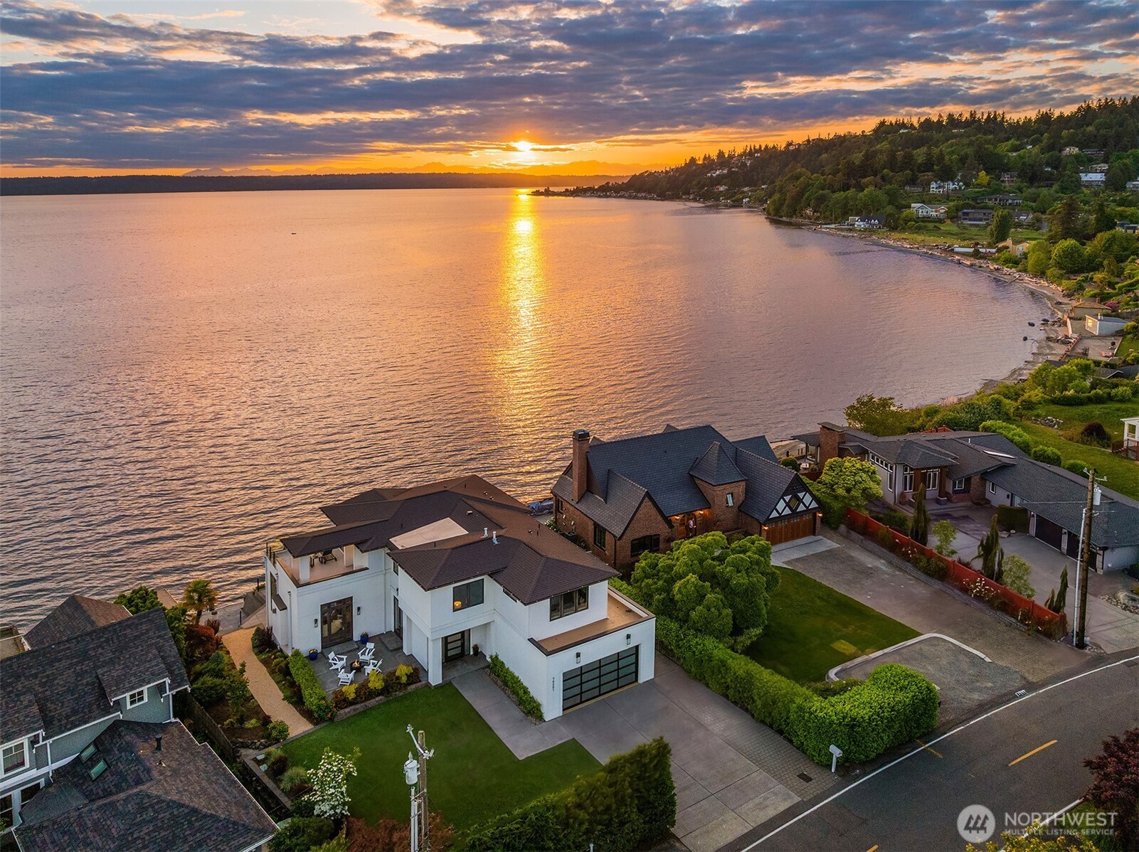 18051 Normandy Terrace Southwest Normandy Park, WA 98166 - Photo 32 of 35