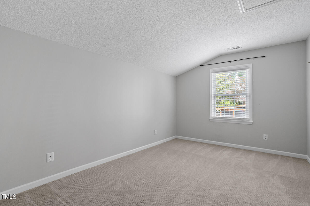 2313 Kendricks Court Raleigh, NC 27613 - Photo 26 of 42 2313 Kendricks Court_33