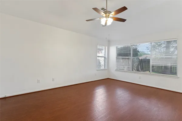 $2,275 | 3135 Stratford Bend Drive, Sugar Land, TX 77498