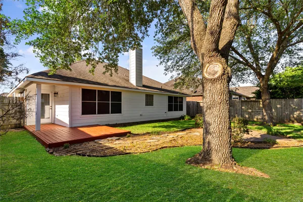 $2,275 | 3135 Stratford Bend Drive, Sugar Land, TX 77498