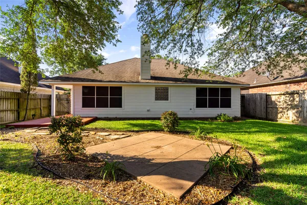 $2,275 | 3135 Stratford Bend Drive, Sugar Land, TX 77498