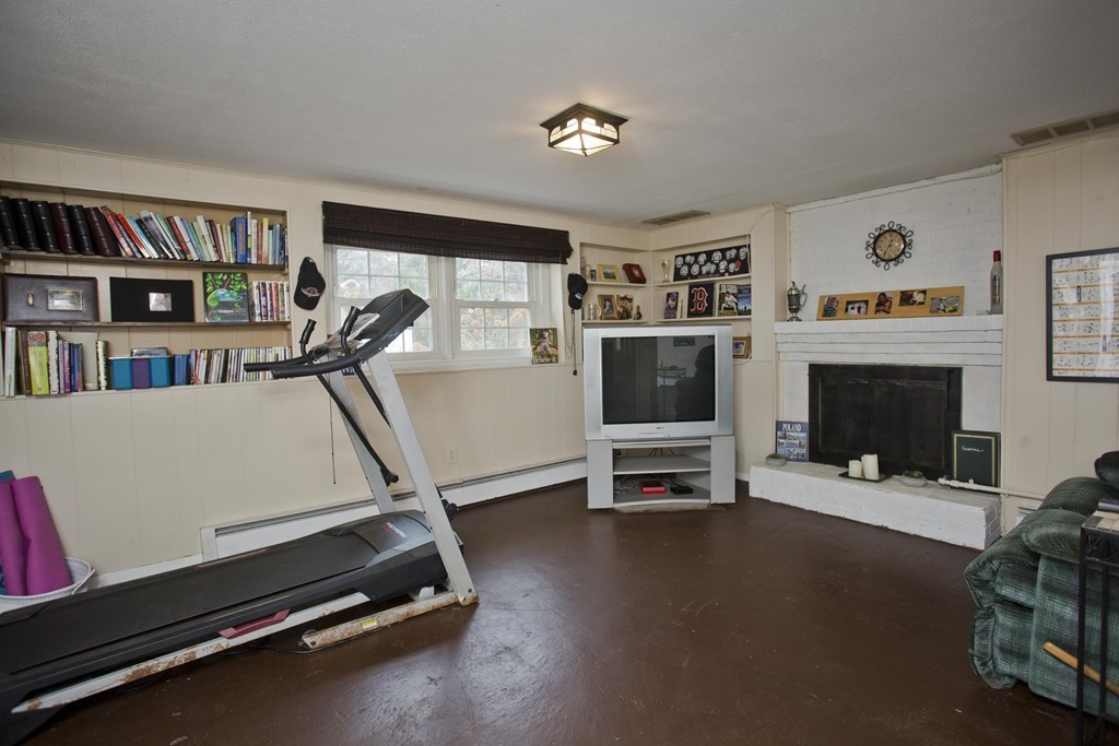112 Havenhurst Road West Springfield, MA 01089 - Photo 20 of 23 Gallery Image 20