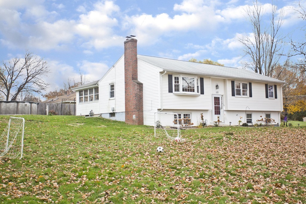 112 Havenhurst Road West Springfield, MA 01089 - Photo 2 of 23 Gallery Image 2