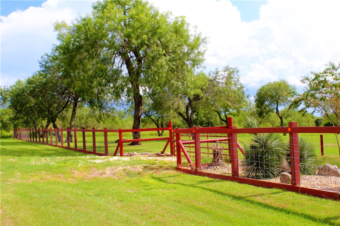6139 Mockingbird Lane Mathis, TX 78368 - Photo 26 of 35